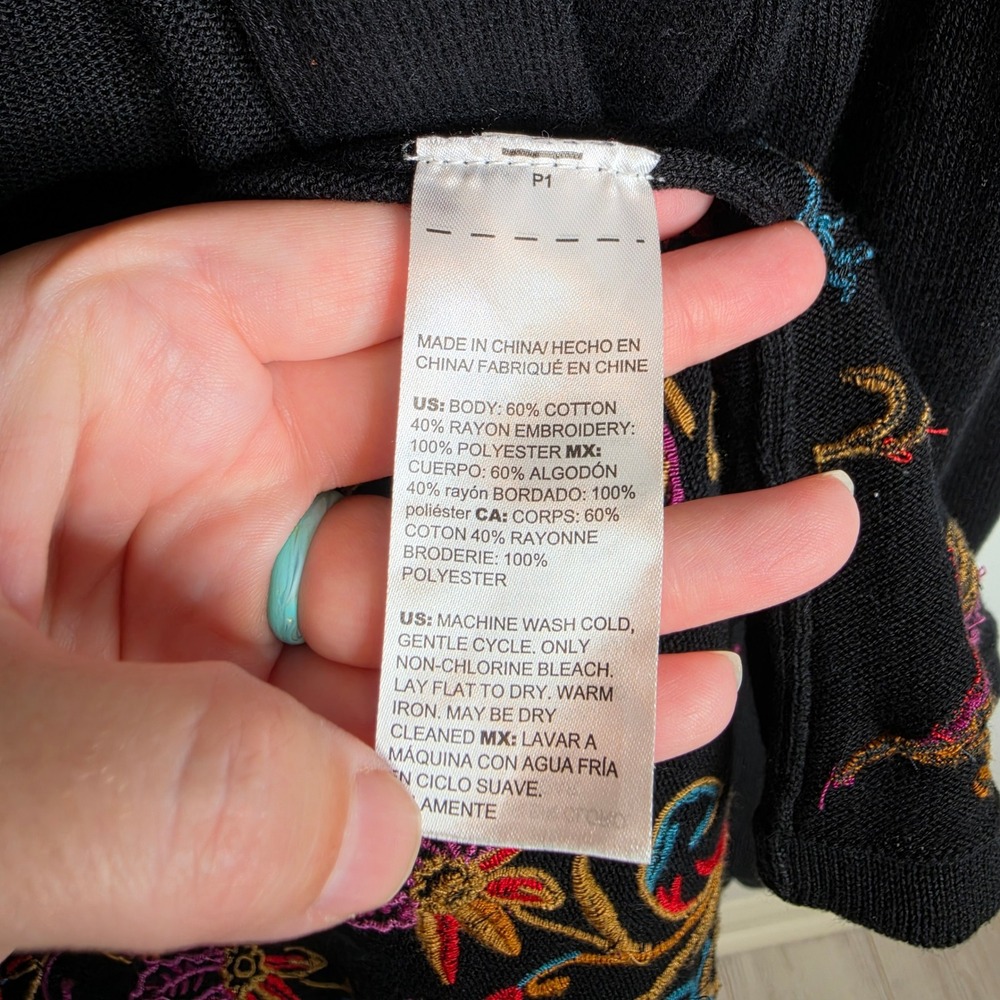 Chico's Embroidered Floral Cardigan Womens 1 (M) Bell Sleeve - Picture 6 of 6